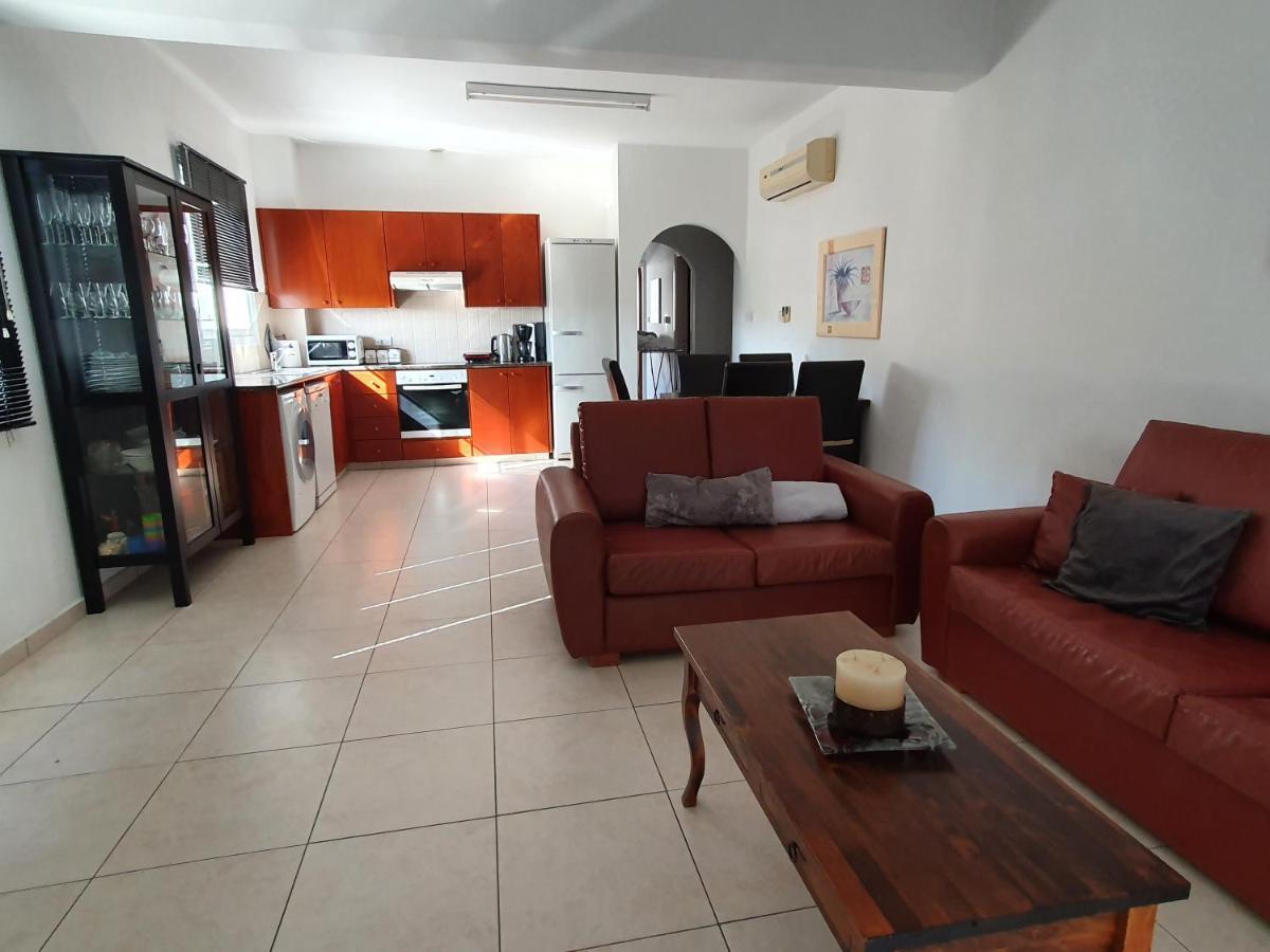 Homesweethome Paphos ภายนอก รูปภาพ